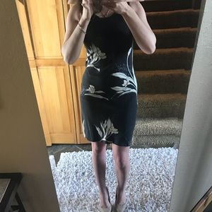 Light and fun Hawaiian dress!